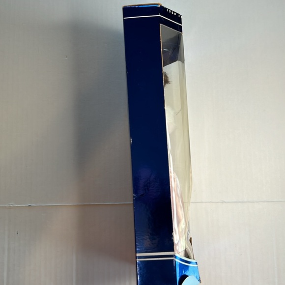 NIB Barbie Mattel Enchanted Evening Barbie Doll Figure 1995 ( 1960 Reprodution ) - Picture 4 of 9